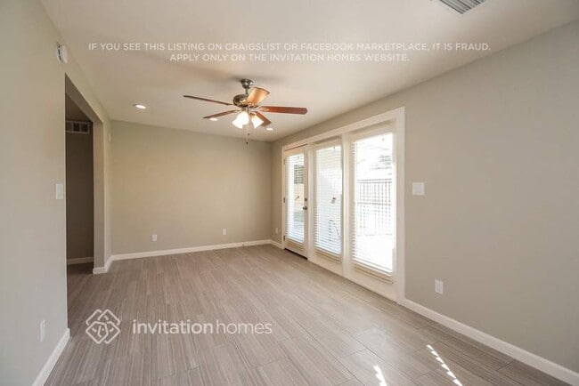 Photo - 1027 E Frost Dr