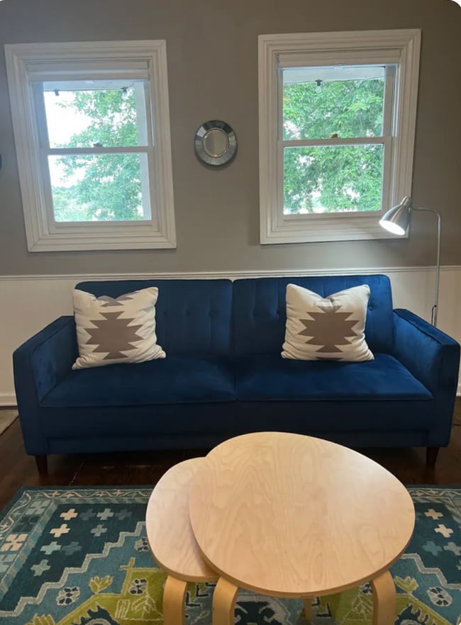 Photo - Charming 1 Bedroom with Fenced Yard & Parking Near Old Market!