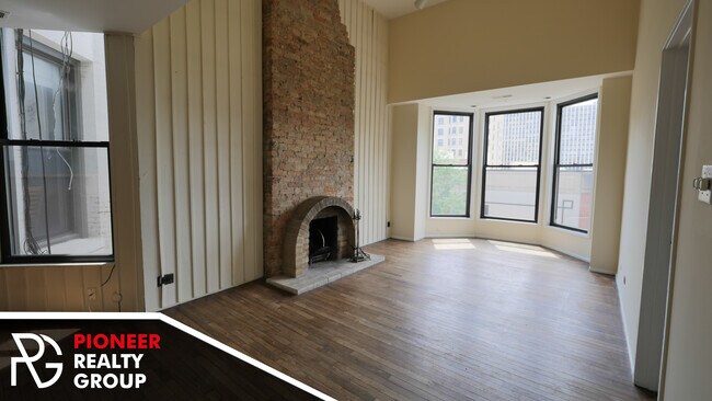 Photo - 2921 N Broadway St Apartments Unit 604-3