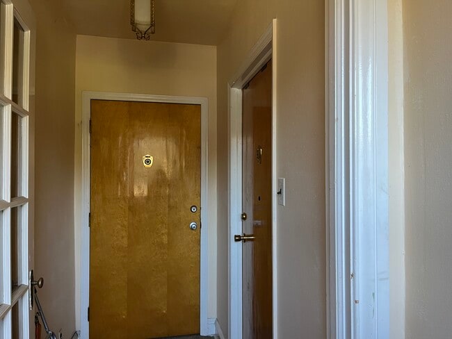 Photo - 3427 Sheffield Ave