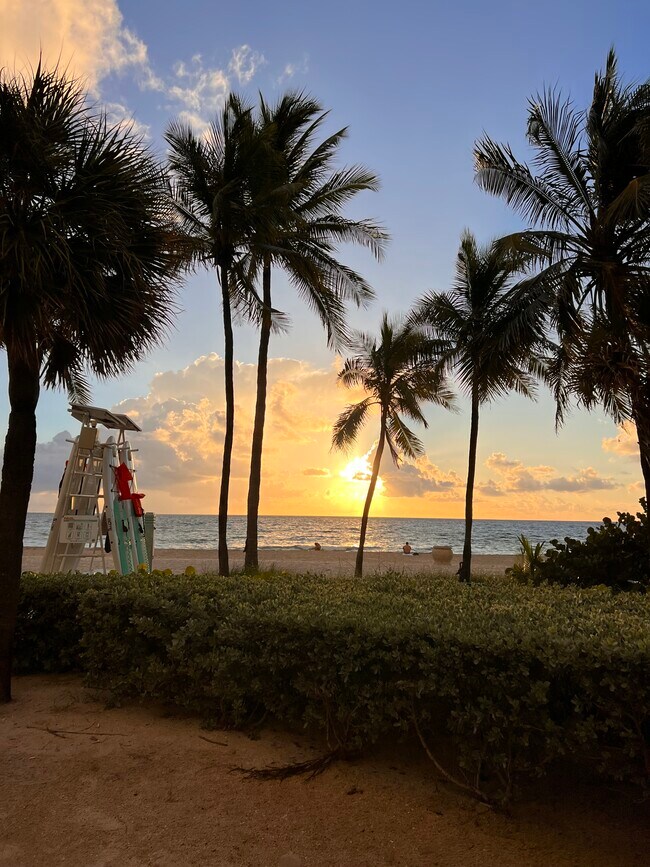 Photo - 2600 S Ocean Dr Unidad 102