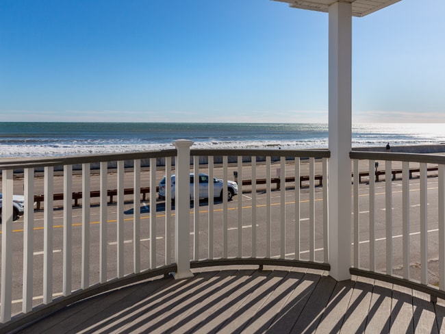 Photo - 747 Ocean Blvd