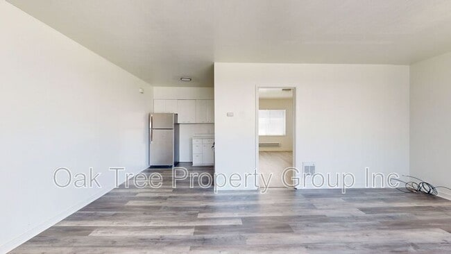 Photo - 444 28th St