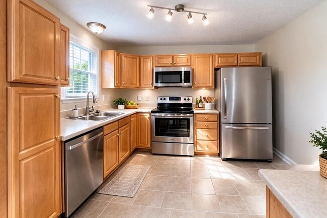 Photo - 902 Veryfine Dr