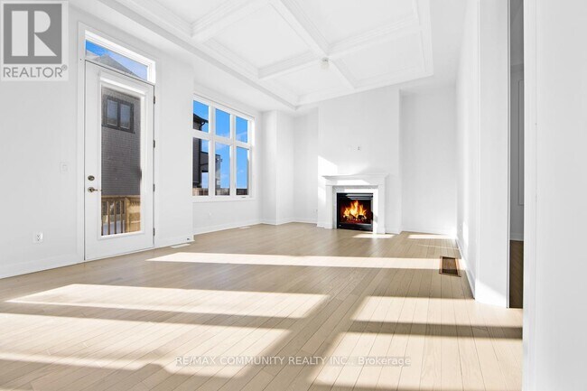 Photo - 1039 Thompson Dr