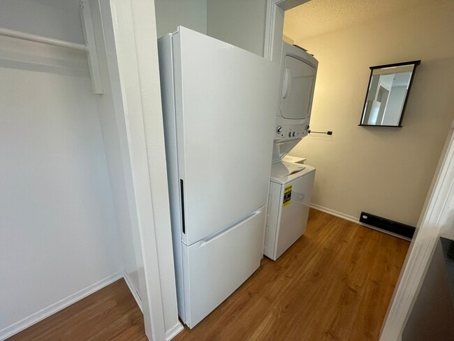 Photo - 309 8th St Unit 3