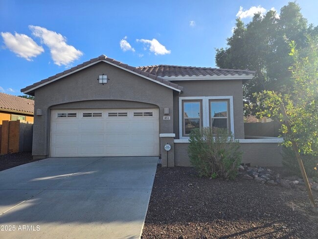 Photo - 851 E Aberdeen Dr