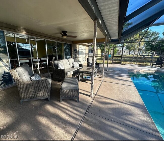 Photo - 313 SE 16th Pl