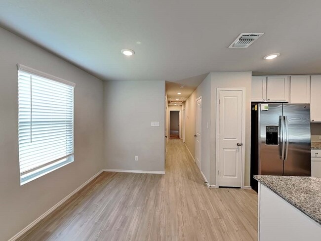 Photo - 5517 Verdugos Pl