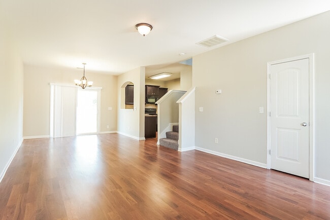 Photo - 160 Green Wood Cir