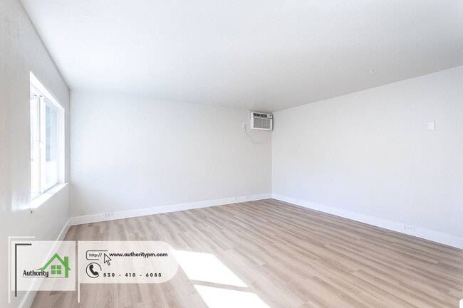 Photo - 1427 Orange Ave