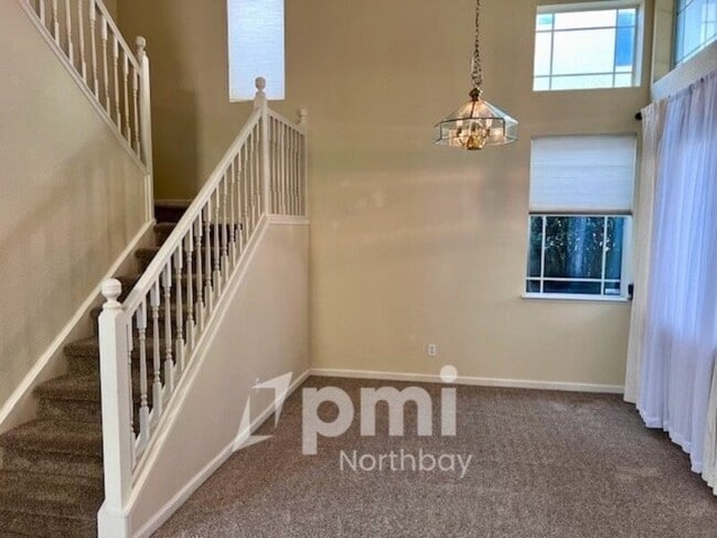Photo - 504 Wicklow Dr