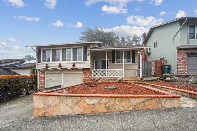 Photo - 150 Merced Dr