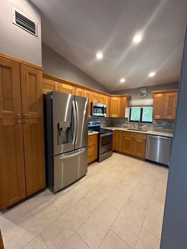 Building Photo - 301 Olivewood Pl Unit O228