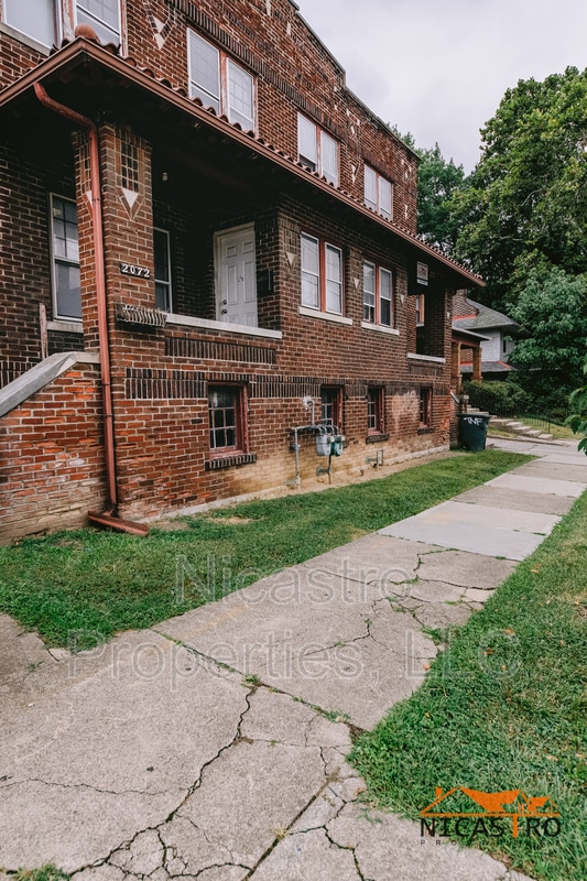 Photo - 2070 Indianola Ave