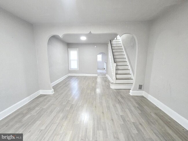 Building Photo - 4436 N Chadwick St