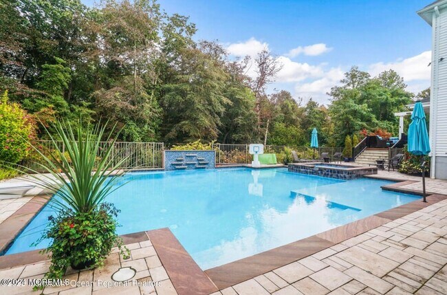 Photo - 29 Northwoods Rd