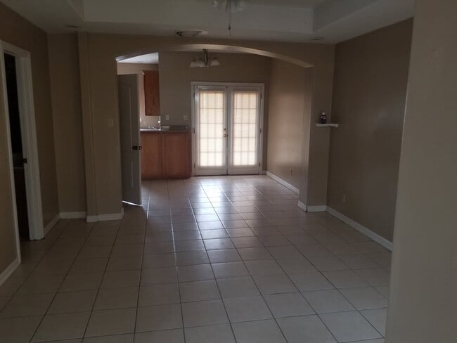 Photo - 1409 W Kiwi Ave Unit Apt 2