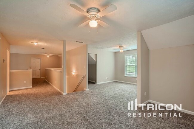 Photo - 930 Willow Hollow Dr