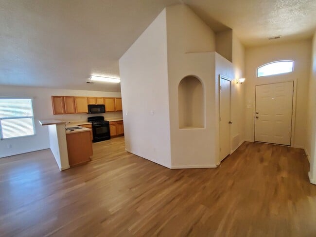 Photo - 3400 Prairie Sage St SW