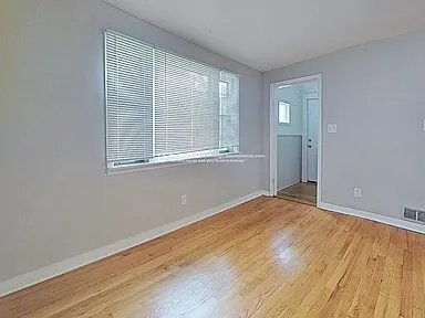 Photo - 306 Schuyler St