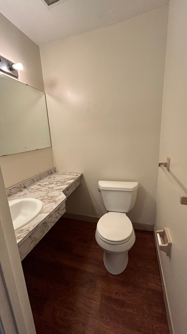 Photo - 1001 White Oak Rd Unit K32