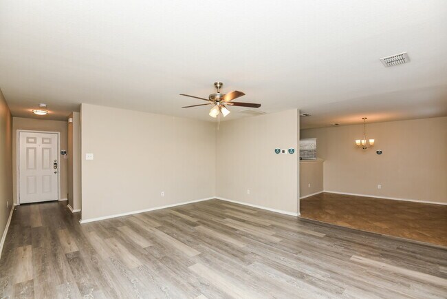 Photo - 6709 Meadow Way Ln