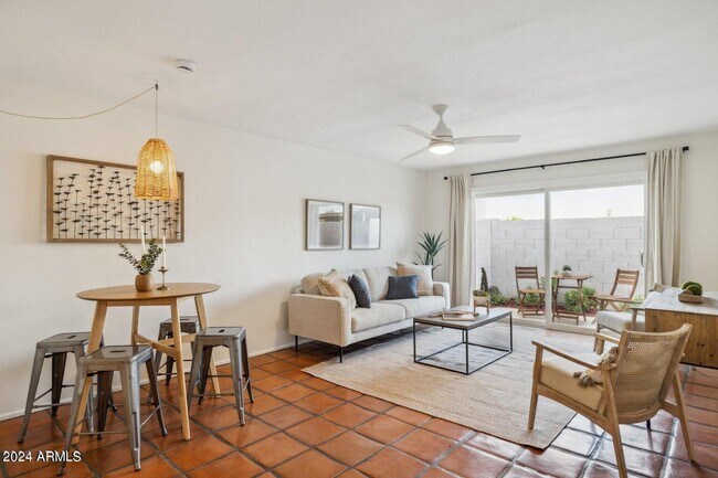 Photo - 2401 N 70th St