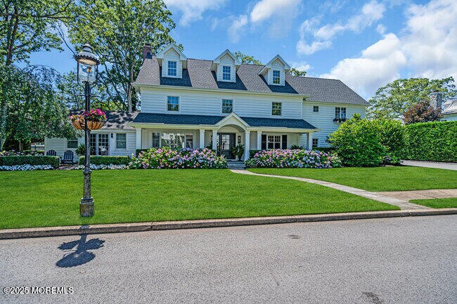 Photo - 12 Red Oak Dr