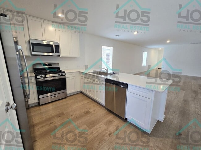 Photo - NEWLY BUILT 3 BEDROOM RENTAL