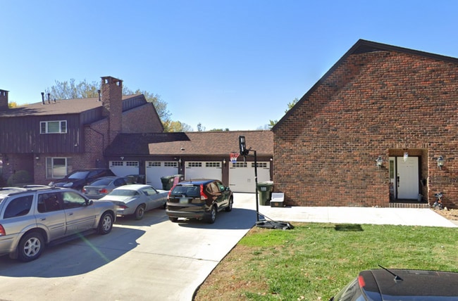 Building Photo - $2000 - 3 Bed 3 Bath home for rent