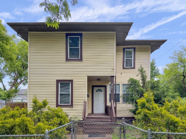 Photo - 1418 N Oliver Ave Apartamento Unidad 1418 Oliver Ave N  #1