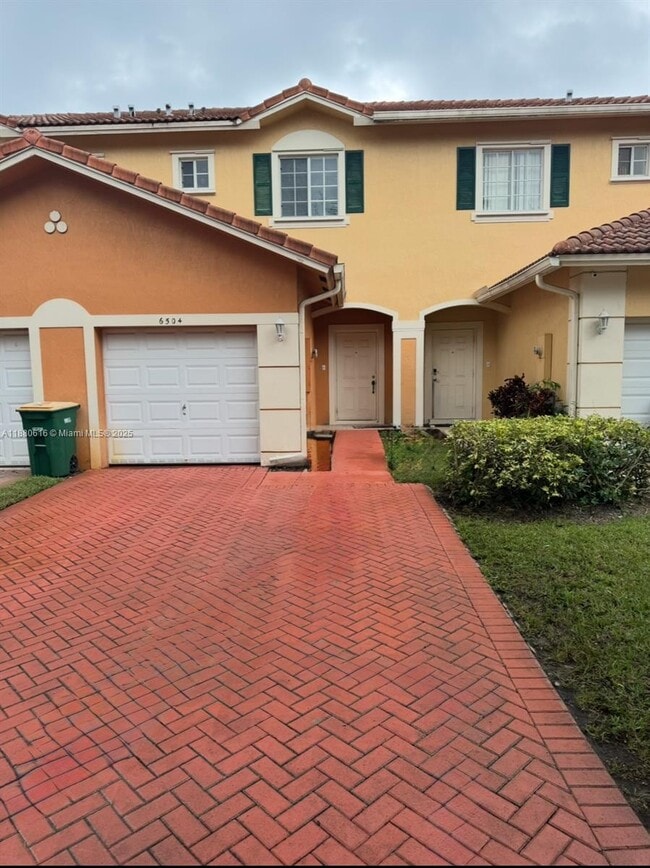 Building Photo - 6504 Catalina Ln Rental