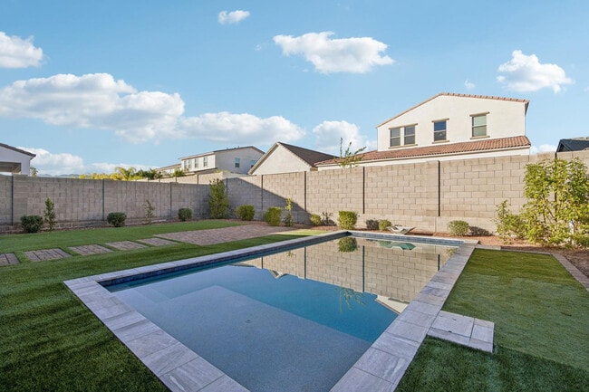 Photo - 19770 W Montecito Ave