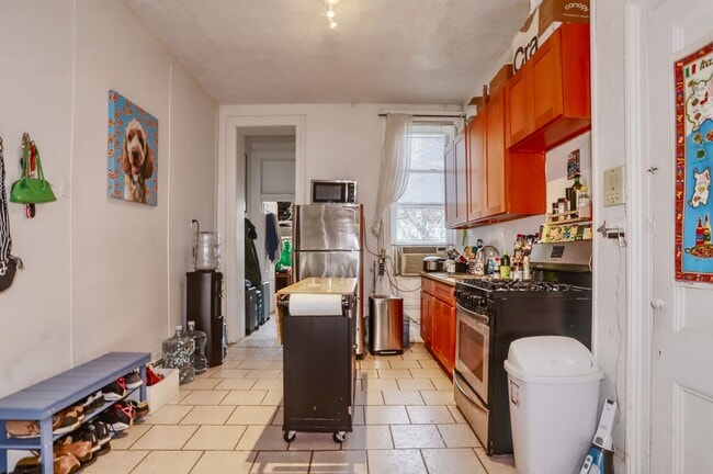 Photo - 521 Willow Ave Unit 1R