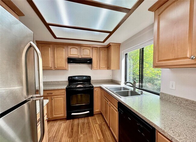 Photo - 2Bd/2Ba Kirkland Condo Unit C201