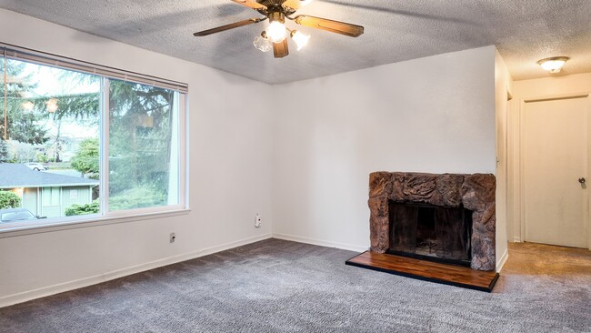 Photo - Spacious Apartment in Cozy Tacoma Neighborhood Unidad C