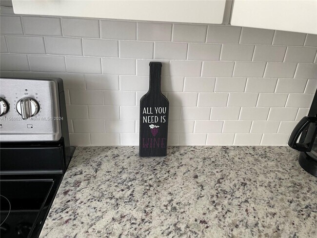 Photo - 9225 Collins Ave Unidad 507