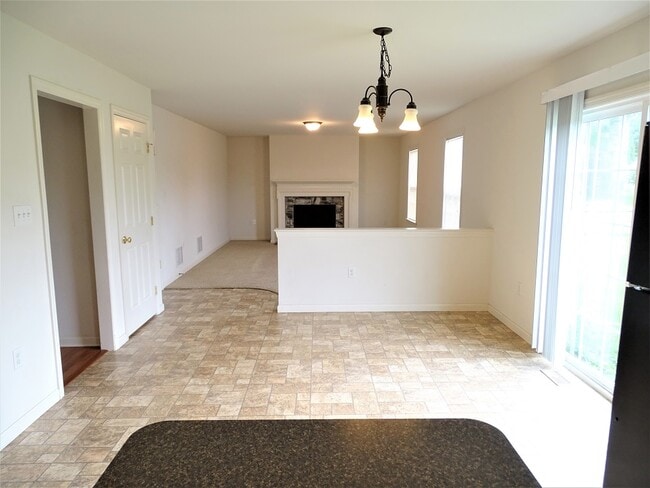 Photo - 641 Hamaker Rd
