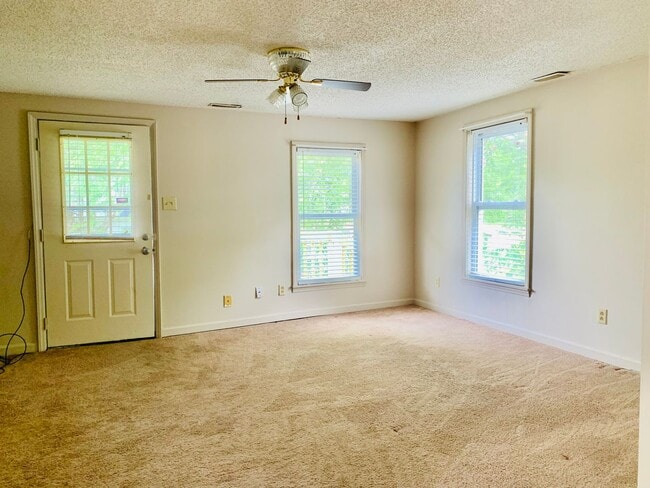 Photo - 802 N B St Unit PERRYMAN