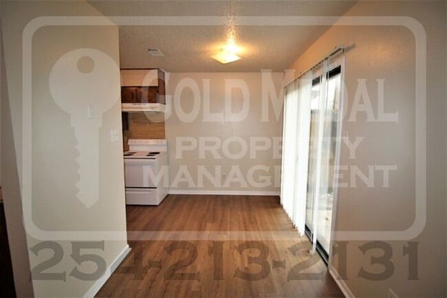 Photo - 3709 Hereford Ln
