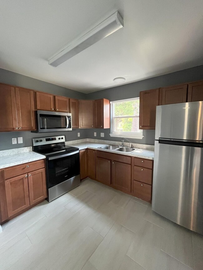 Photo - 19 Park Cir SE Unit D