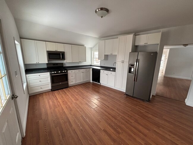 Building Photo - 10 Amero Ct Unit 1