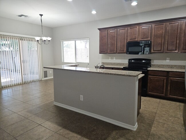 Photo - 1541 W Crape Rd