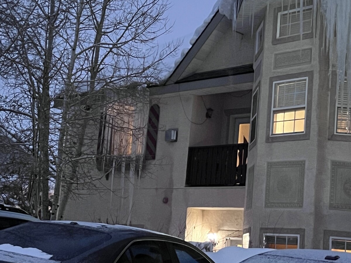 Photo - 350 N Fairway Dr