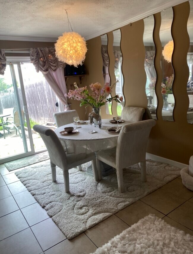 Photo - 5 Lafayette Pl