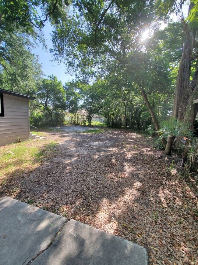 Photo - Cute & Cozy 2 Bedroom Cottage in Tampa $1550 Move in July 1 2026