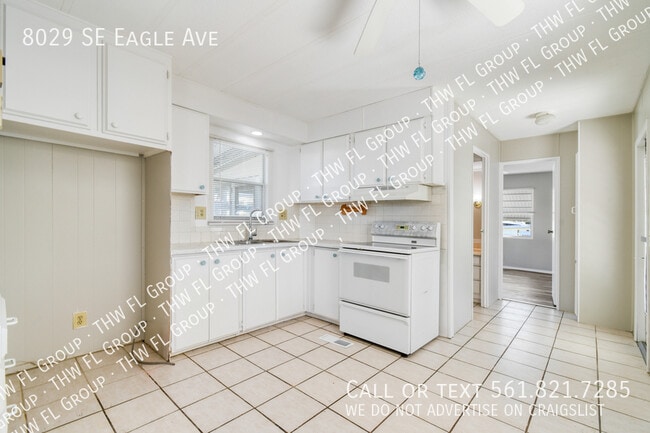 Photo - 8029 SE Eagle Ave