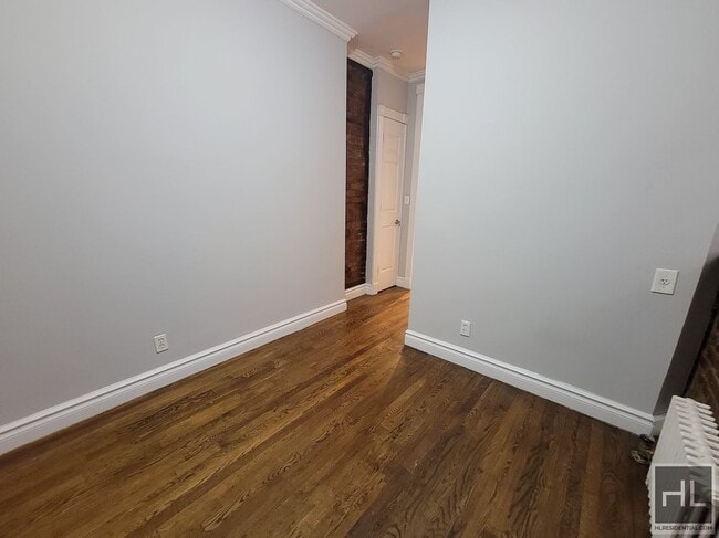 Photo - E 13TH ST. Unidad 1E