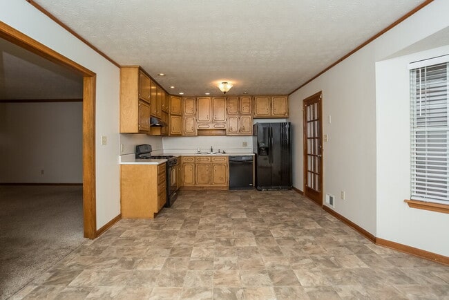 Photo - 105 Bennington Dr